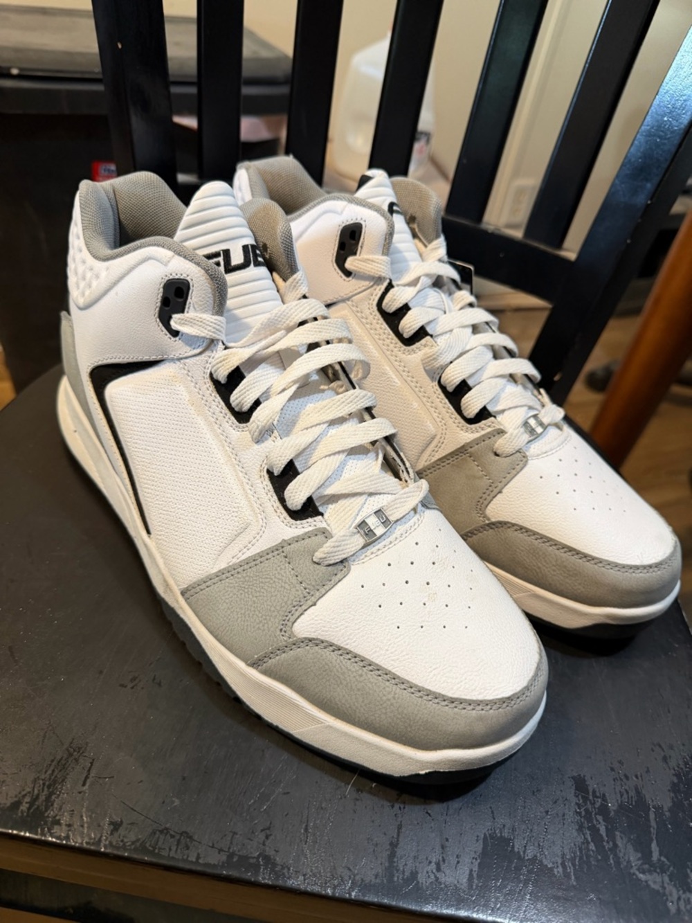 NWT FUBU Men’s The Hustle Athletic Leisure Sneakers Size 13